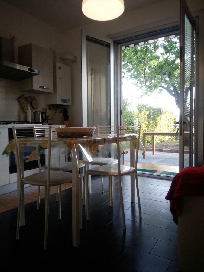 Tigullio Vacations Il Ciliegio Apartment Leivi Bagian luar foto